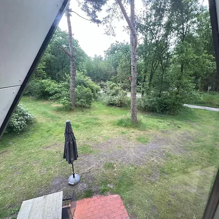 Semi-detached 'muizenoortje' At Park Vosseven *