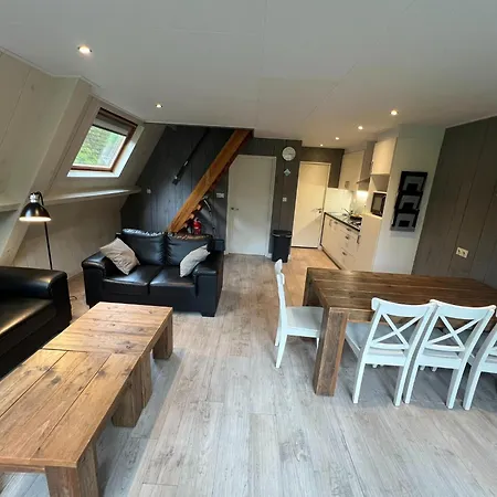 Semi-detached 'muizenoortje' At Park Vosseven Prázdninový dům Stramproy